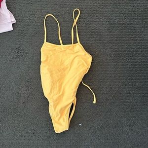 Orange “mango” tie back jolyn